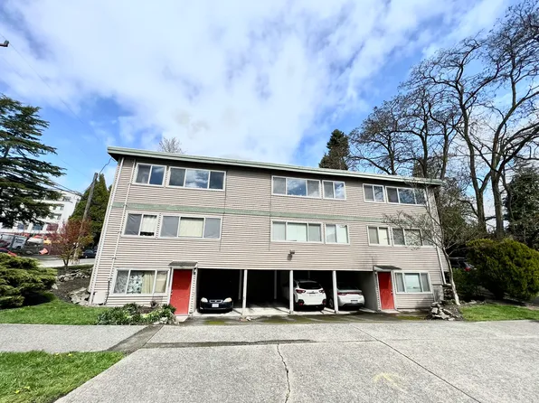 8800 Nesbit Ave N APT 8, Seattle, WA 98103
