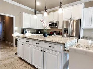 38010 Old Trail Dr, Prairieville, LA 70769