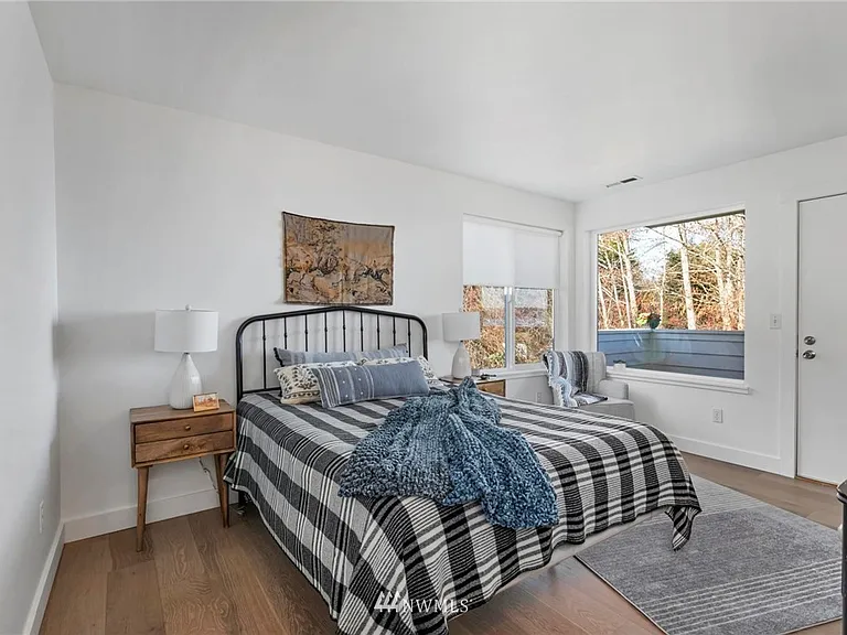 7941 SE Southworth Dr — Photo 3