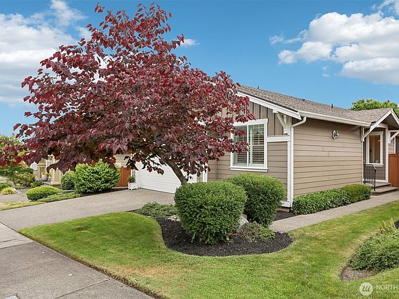 2nd image of 4826 Bend Drive NE