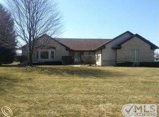 6086 Covered Wagons Trl, Flint, MI 48532