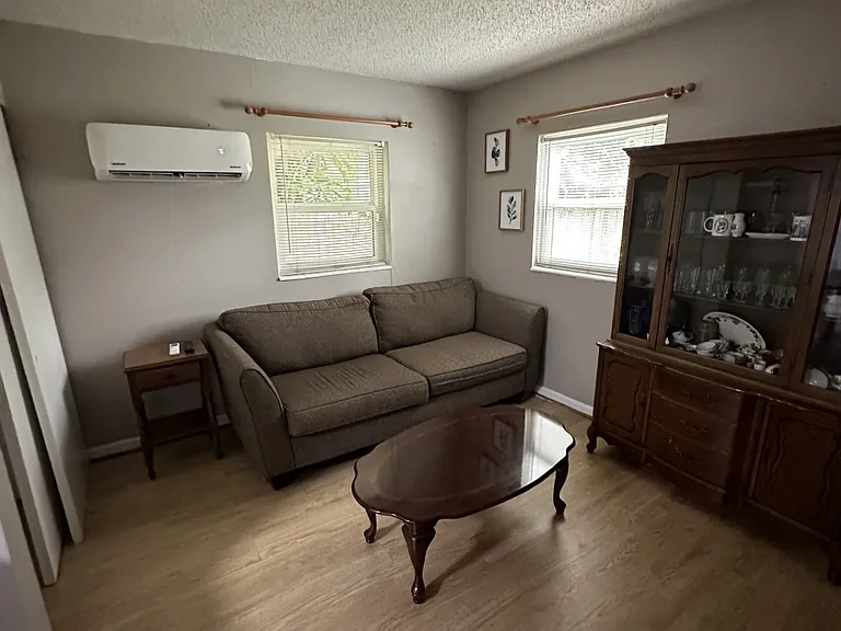 460 35th Ave N #1/2 — Photo 7