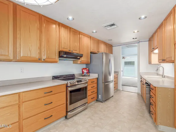 17818 N BOSWELL Boulevard, Sun City, AZ 85373