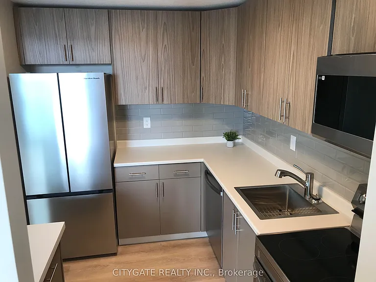 1100 Caven St #Penthouse 10 — Photo 15