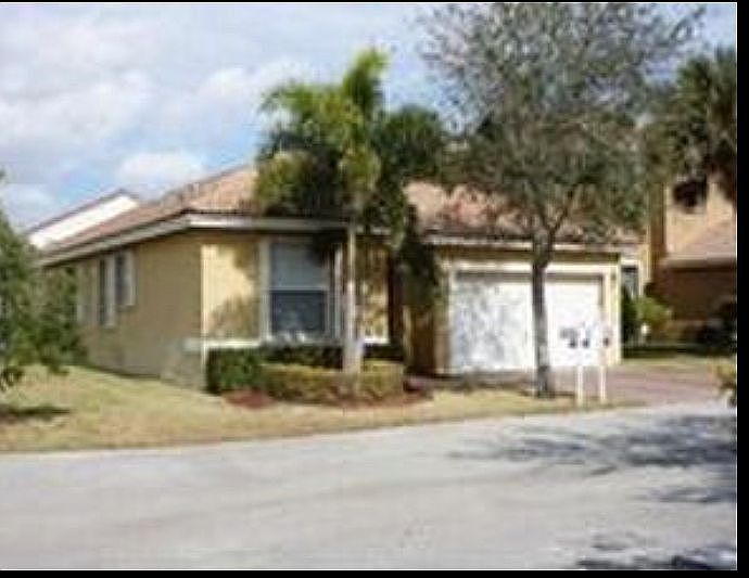 1st image of 3587 SW 51st St