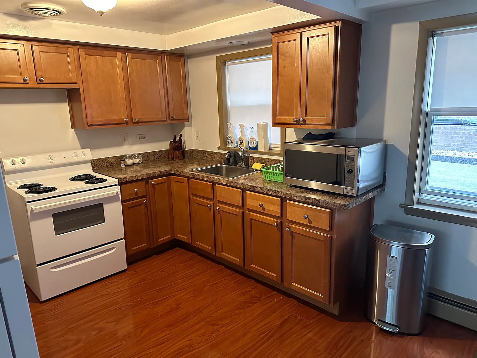 2 bed, 900 sqft, $1,700 — Photo 3