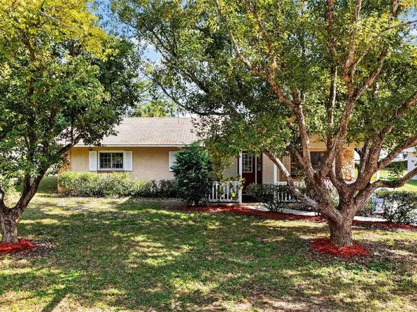 109 N Bloxam Ave, Minneola, FL 34715