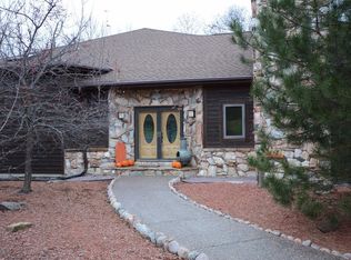 4866 County Road E, Slinger, WI 53086