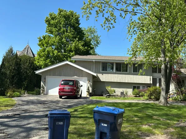 1971 Richfield Ave, Highland Park, IL 60035