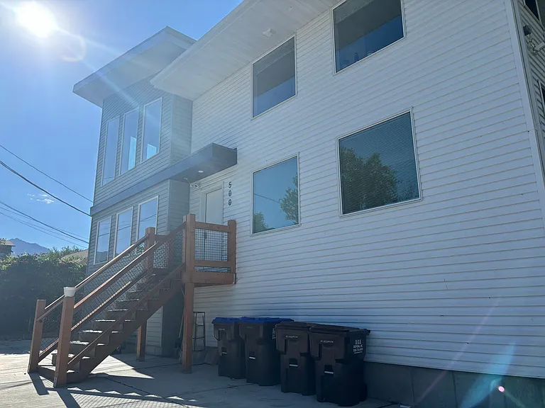 498 E Fort Union Blvd — Photo 23
