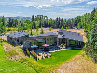 5825 N Larkspur Dr, Jackson, WY, 83001