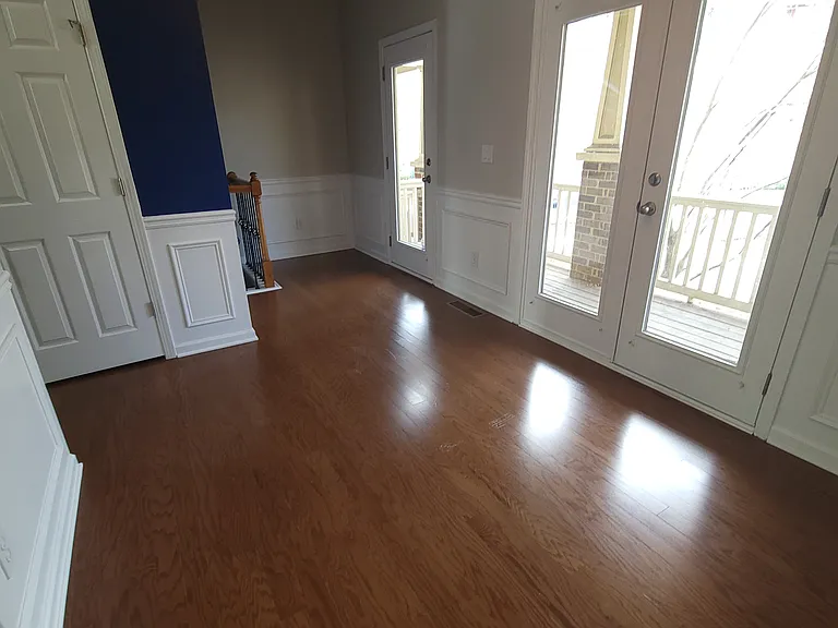 817 Charles Bank Ave SE #817 — Photo 5