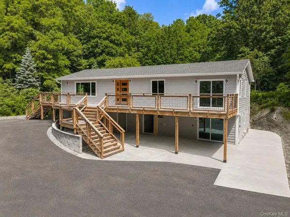 117 Camp Road, Red Hook, NY 12571