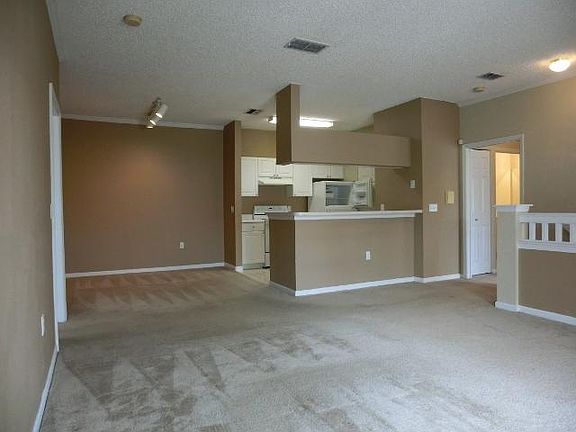 4th image of 2324 Arbor Lakes Cir