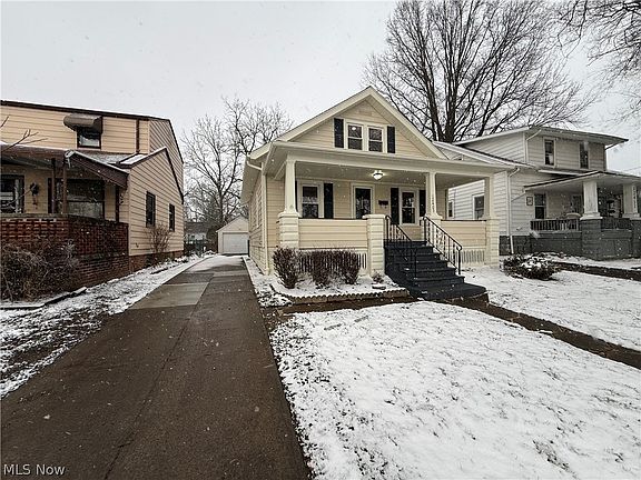 2nd image of 12403 Park Knoll Dr