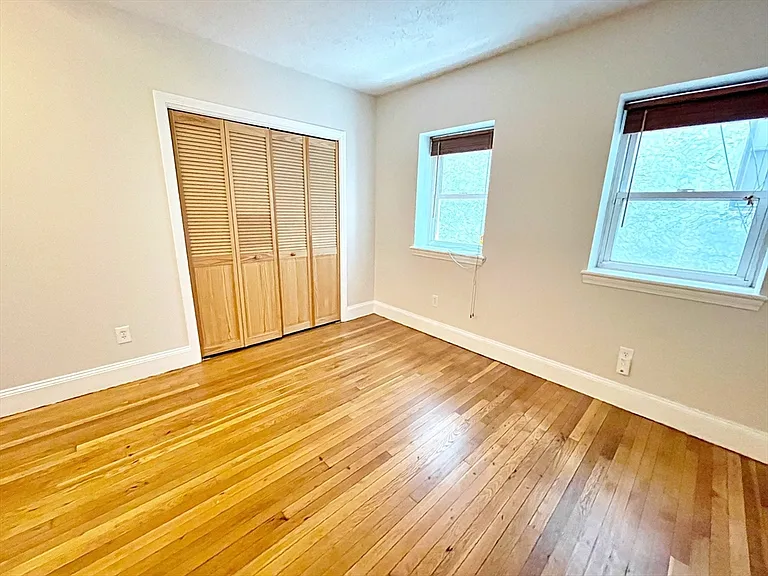 182 Cottage St #101 — Photo 16