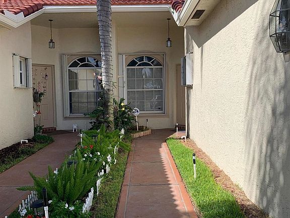 5th image of 1751 Wood Fern Dr