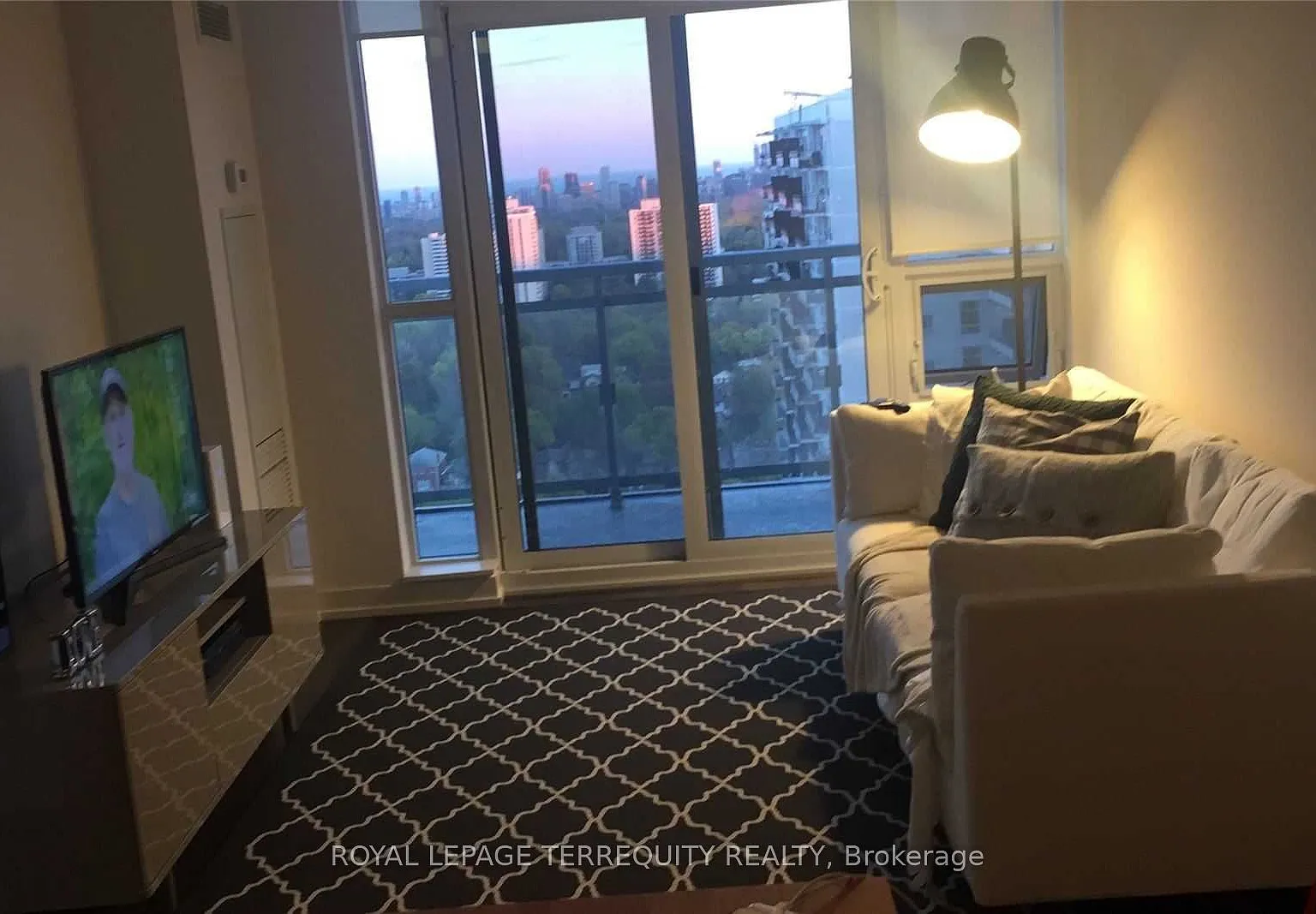 1 bed, $2,580 — Photo 4