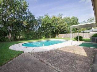 1614 Cypress Hollow St, Pearland, TX 77581