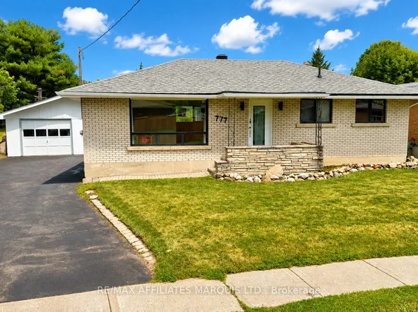 777 Sandfield Cres, Cornwall, ON K6H 5C4