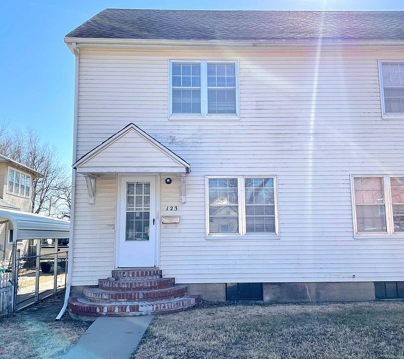 1st image of 123 W 14th Ave #123