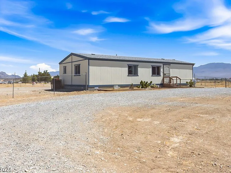 4550 W Horn Rd — Photo 3