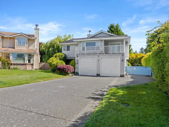 956 161a St, Surrey, BC V4A 7W6