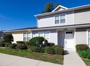 1561 NW 29th Rd UNIT Q228, Gainesville, FL 32605
