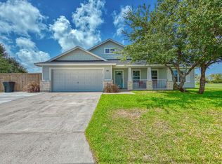 109 Teresa Ln, Rockport, TX 78382