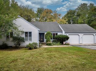 16 Lookout Farm Rd, Natick, MA 01760