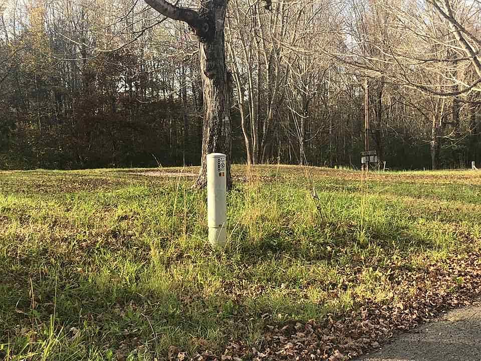 2nd image of 439 Cook Rd