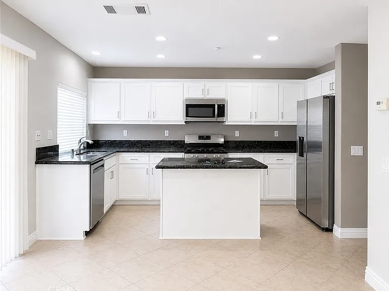 3650 Owl Pl — Photo 2