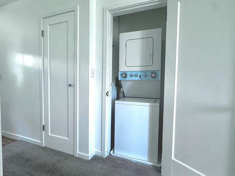 810 Miller Ave — Photo 14