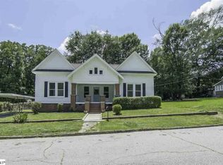 402 E Ferguson St, Clinton, SC 29325