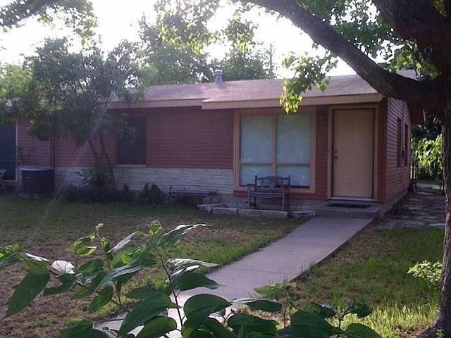 1st image of 3100 Fontana Dr