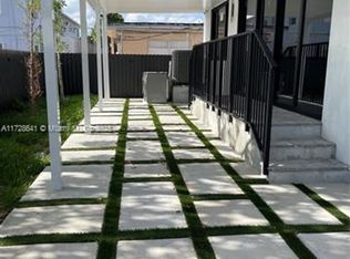 1010 W 1st Ave #2, Hialeah, FL 33010