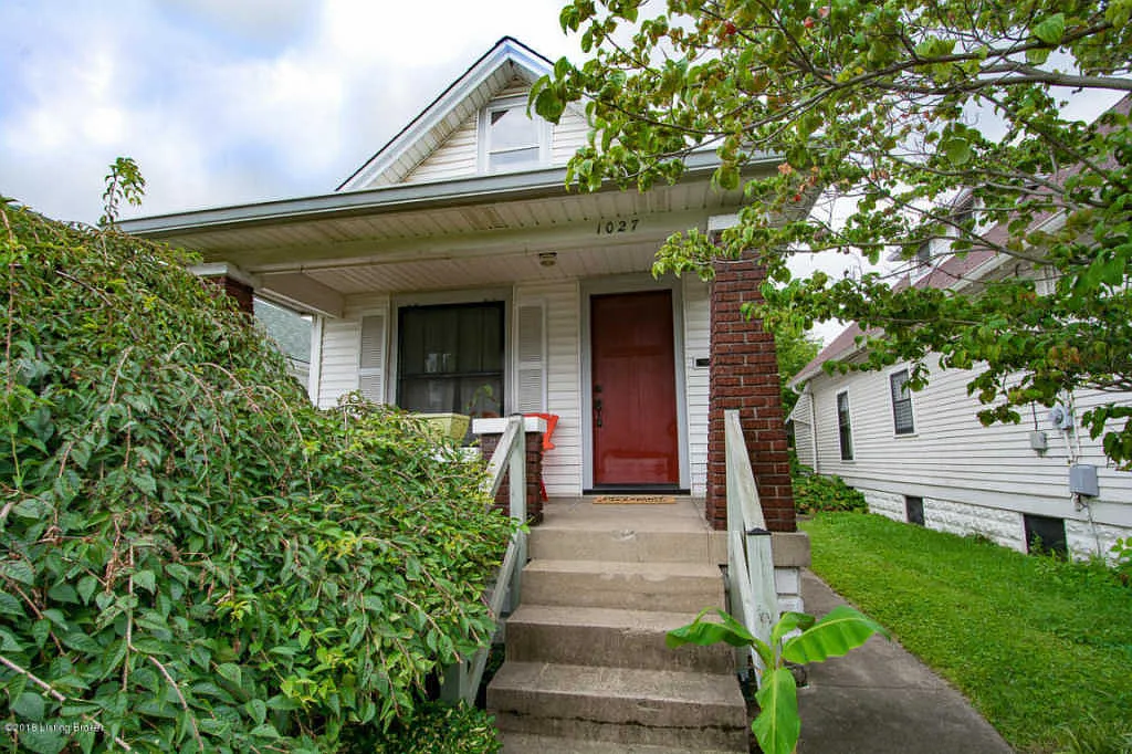 1027 E Kentucky St photo 1