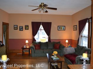 915 Dexter St, Clay Center, KS 67432