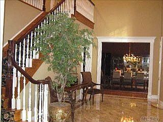 1st image of 17 Knolls Ln