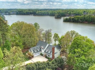 272 Harbor Ridge Dr, Statesville, NC 28677