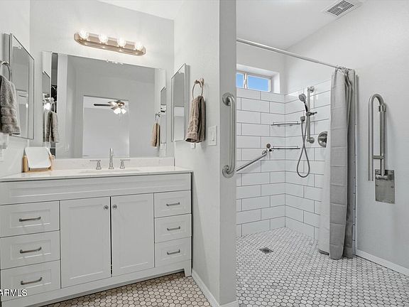 4th image of 1529 S Mara Drive