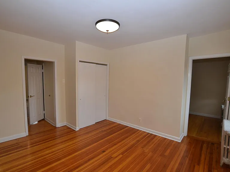 106 Park Ave #4 — Photo 8