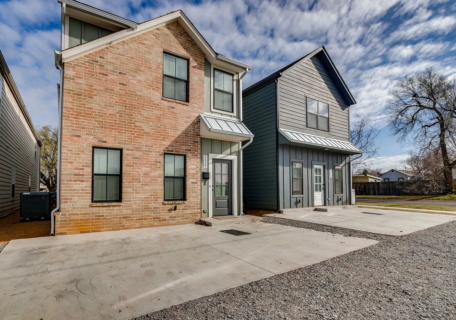 Brand New Duplexes Downtown Edmond — Photo 4