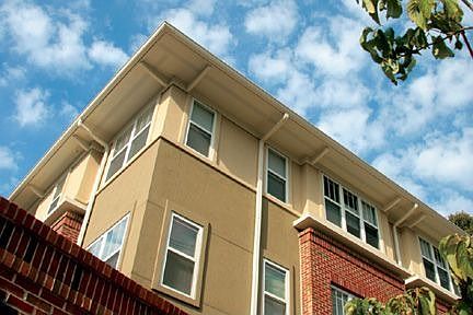 Top floor = tons of natural sunlight!