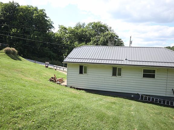 5th image of 49 Walkertown Hill Rd
