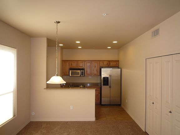 Dinning_to_Kitchen_08252023