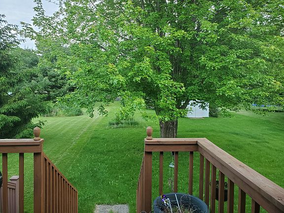 4th image of 1372 Bartosh Ln