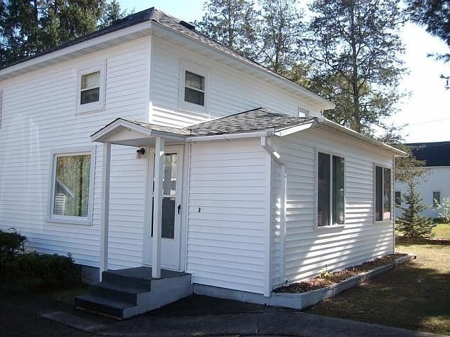 1st image of 537 S Waupaca St