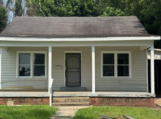 621 N Market St, Opelousas, LA 70570