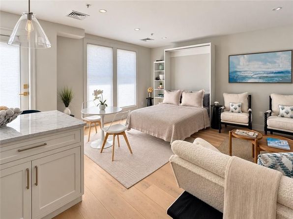 10 Brown & Howard Wharf #105